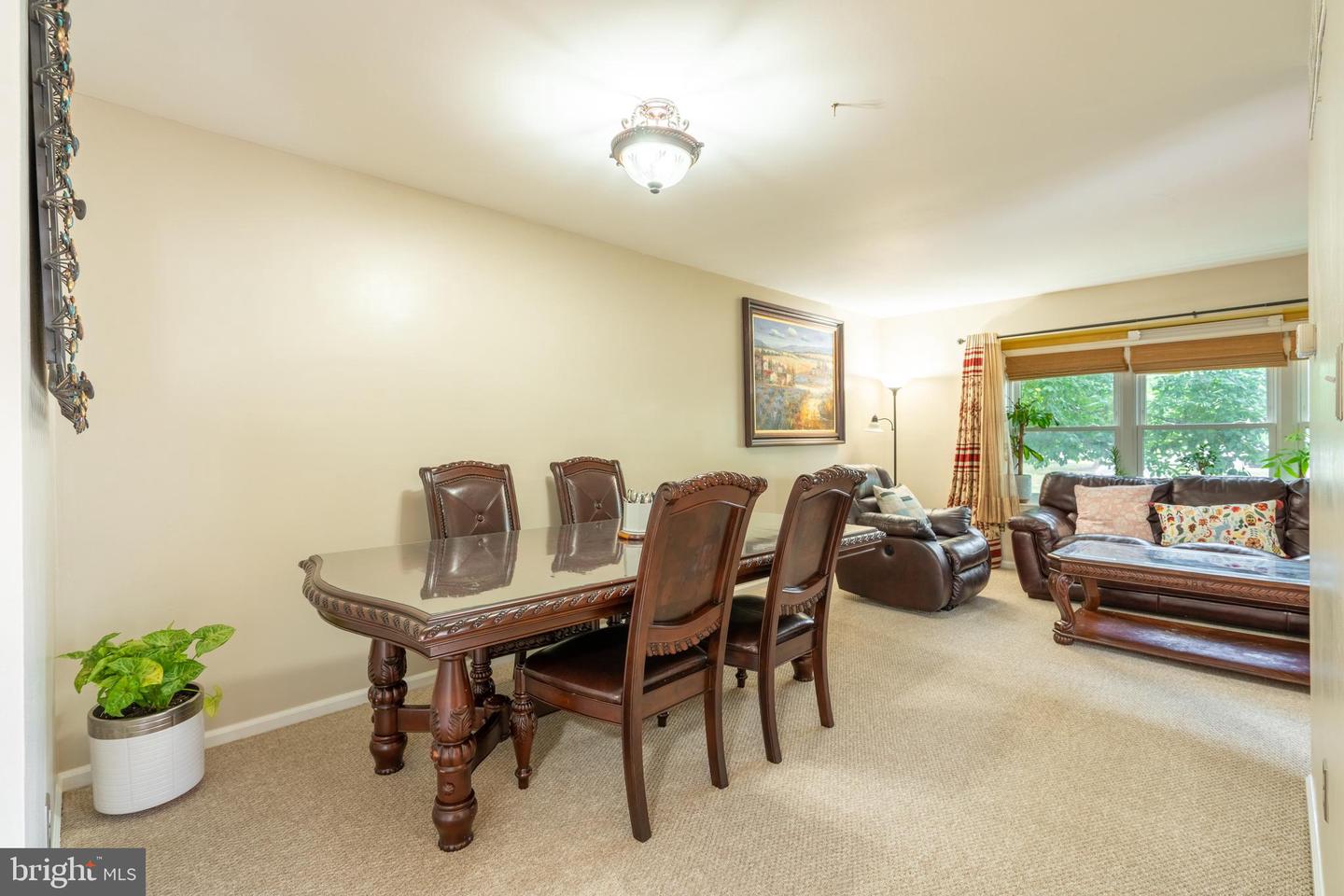106 Victoria Dr
