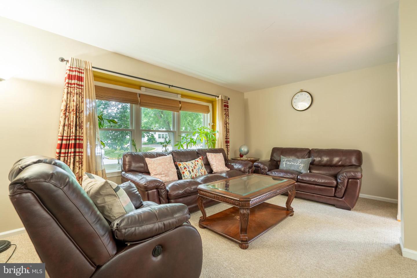 106 Victoria Dr