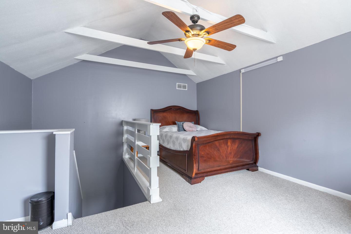 106 Victoria Dr