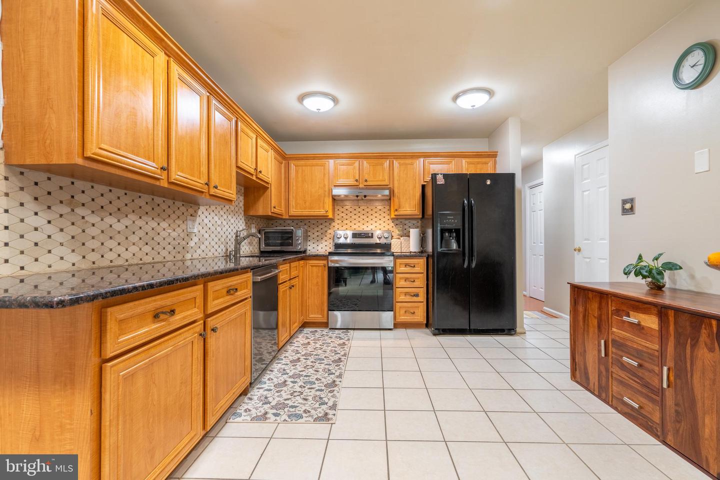106 Victoria Dr