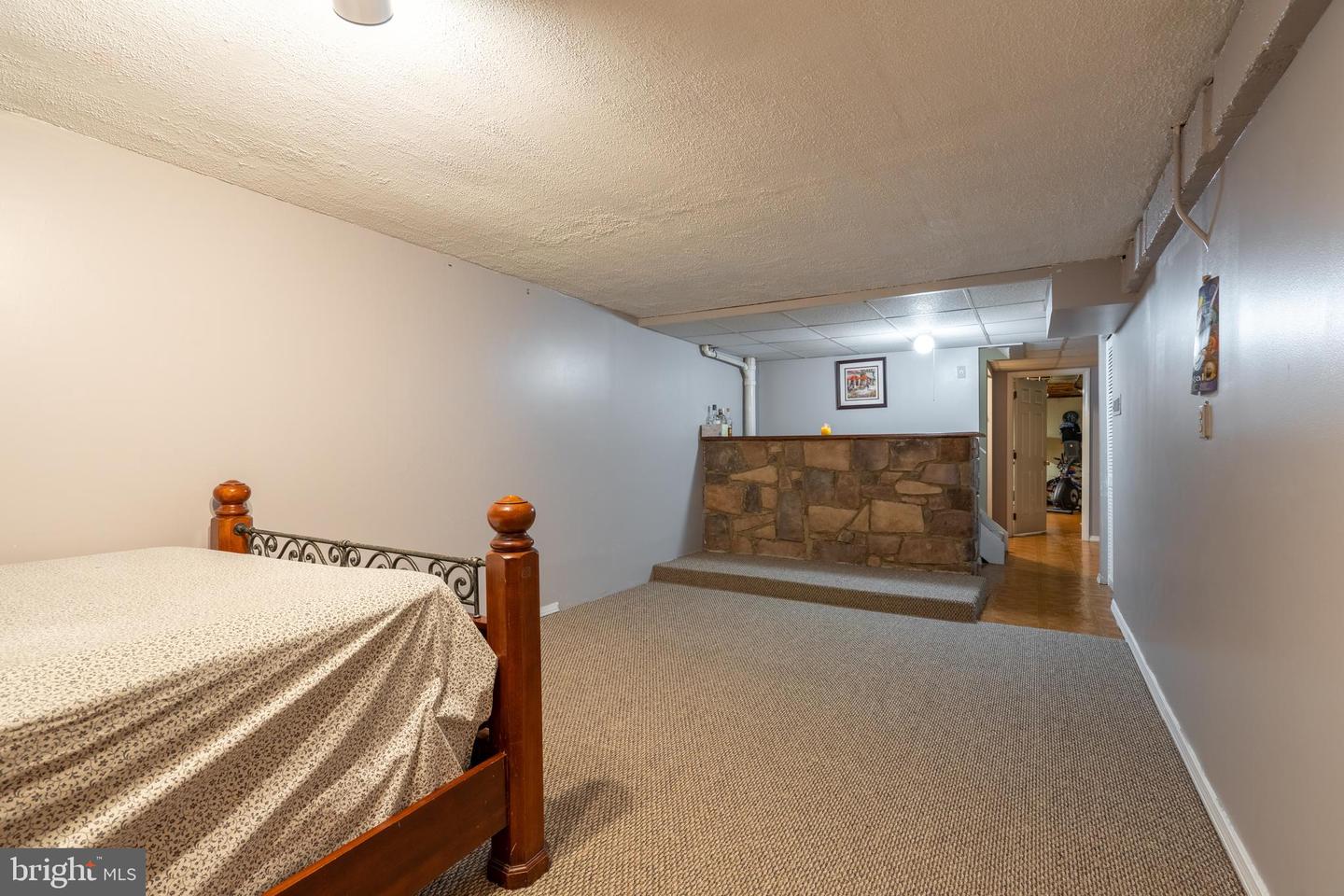 106 Victoria Dr
