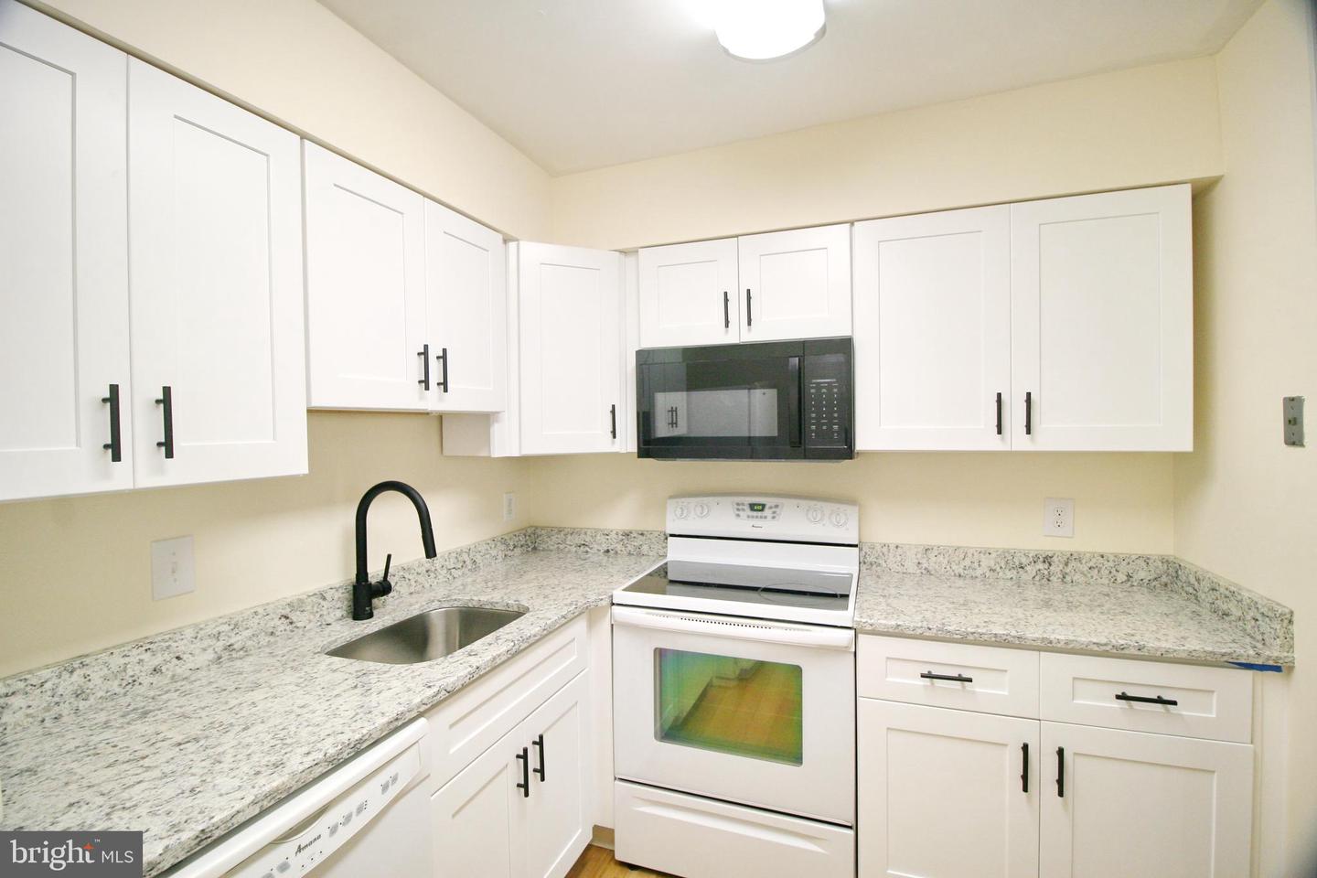1604 Whitpain Hls