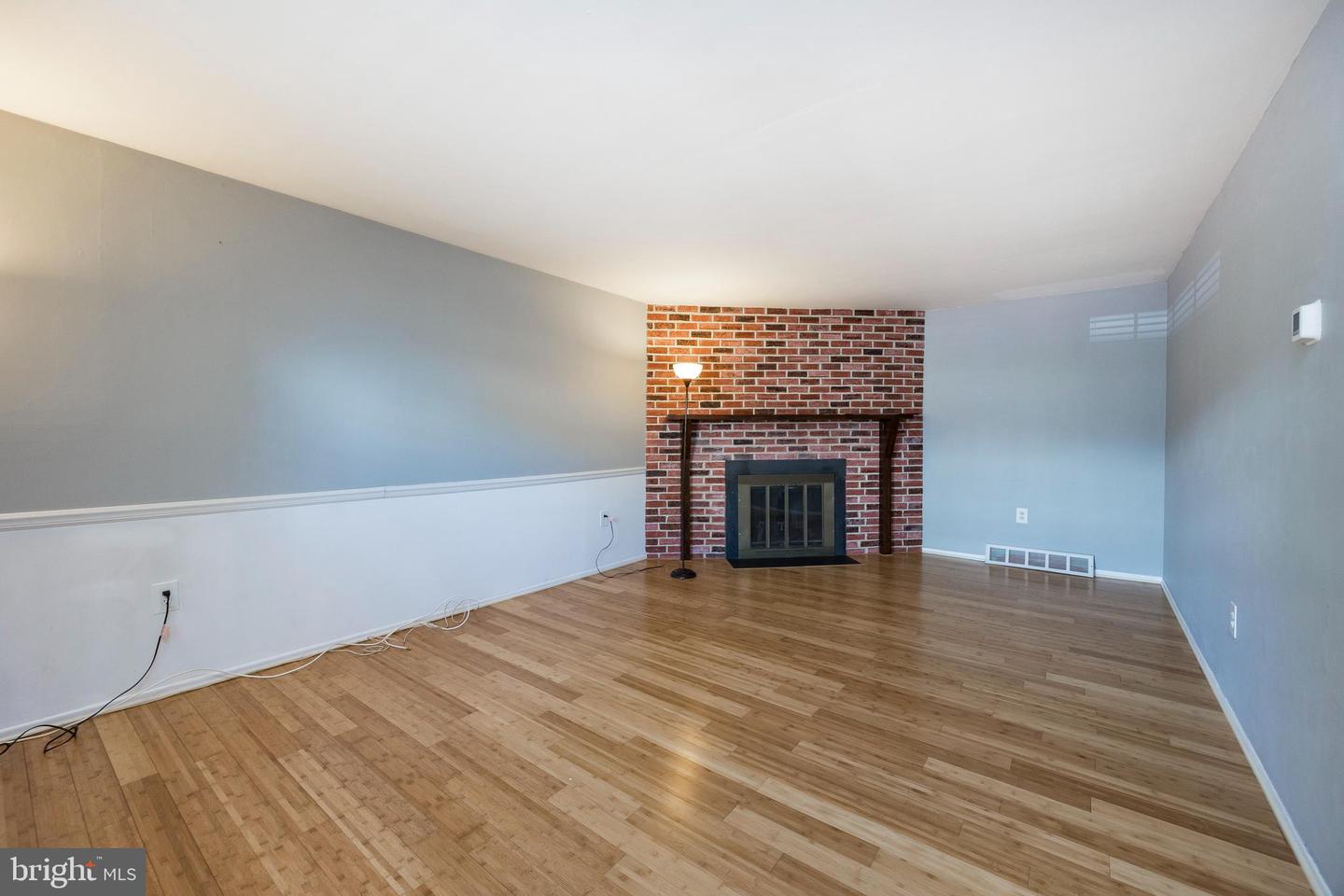 1604 Whitpain Hls