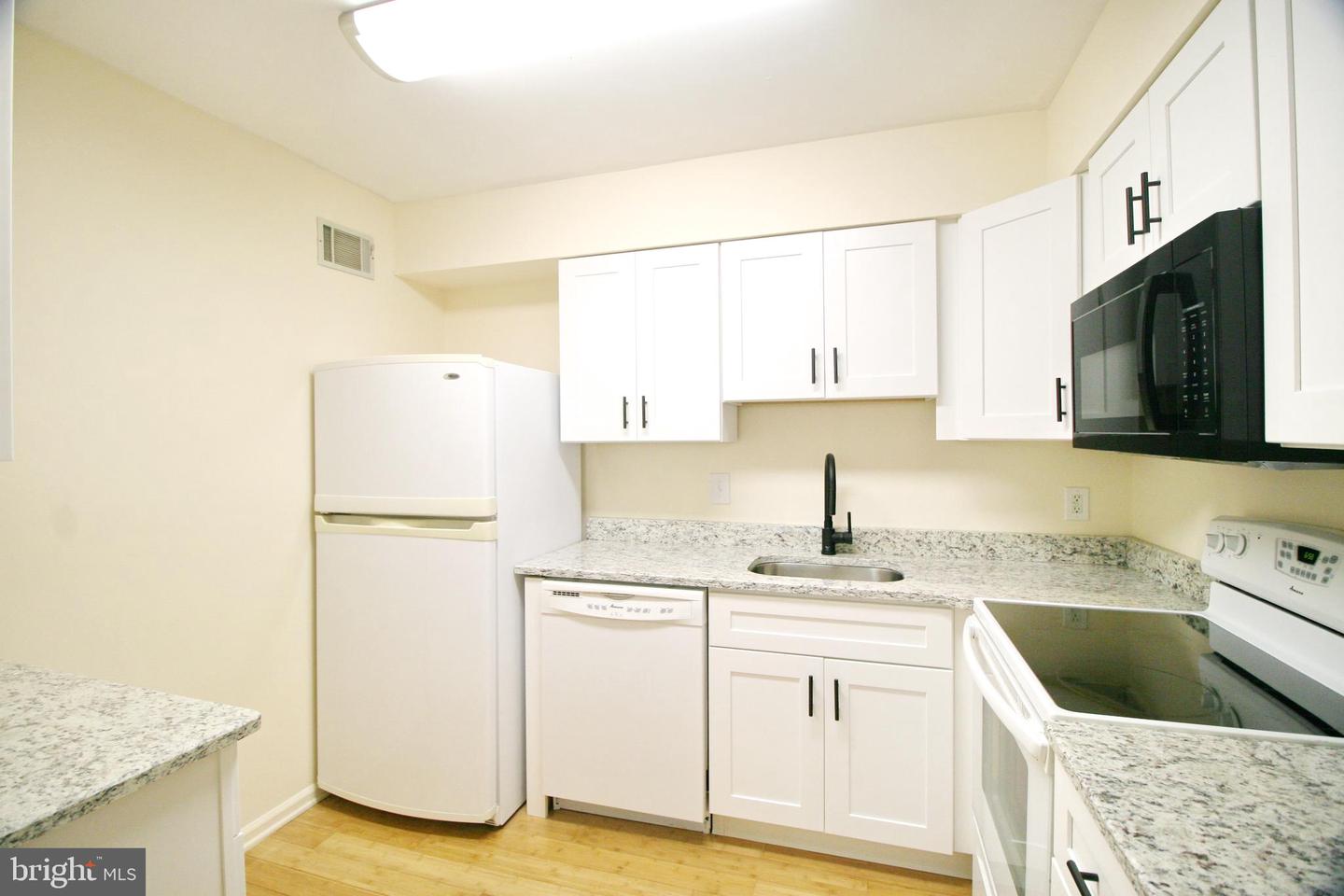 1604 Whitpain Hls