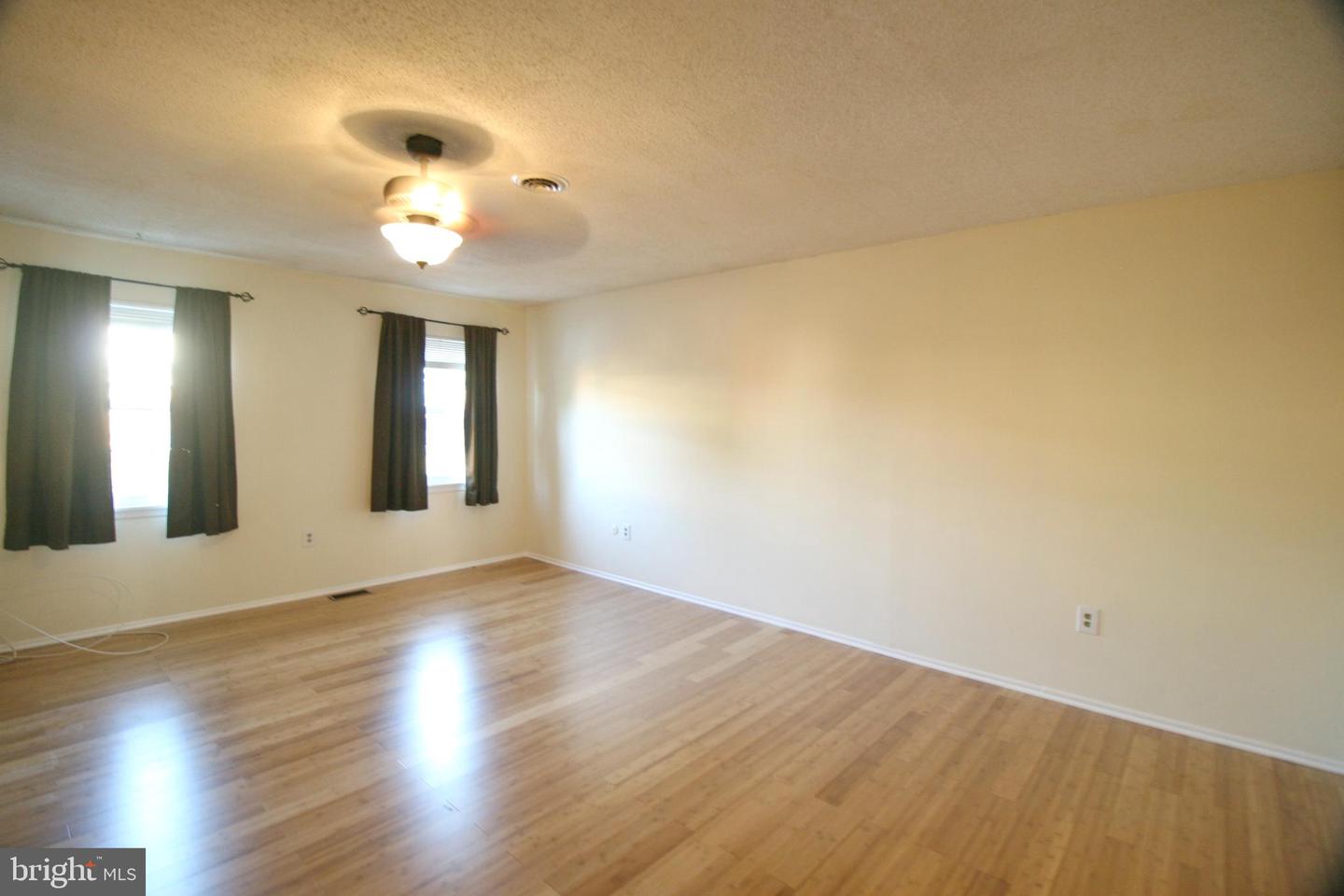 1604 Whitpain Hls