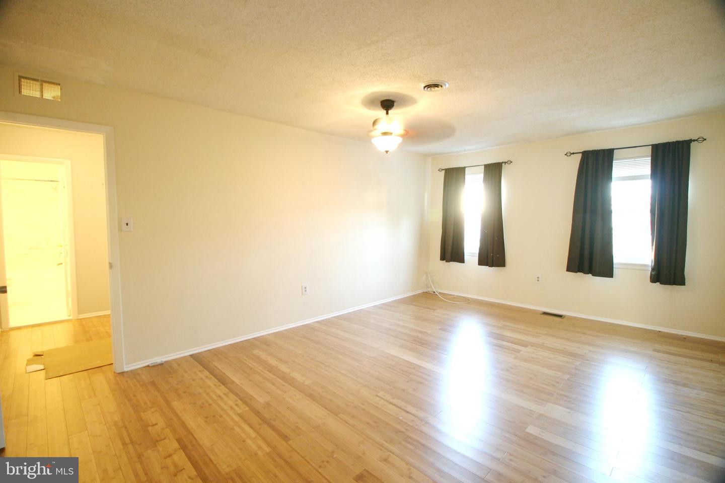 1604 Whitpain Hls