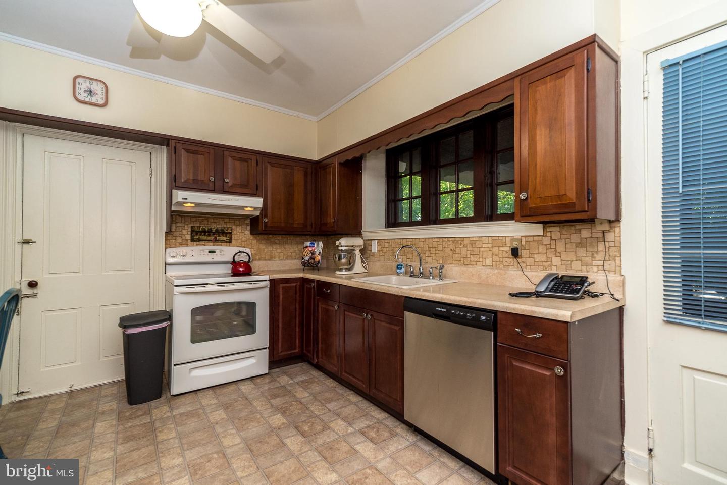 1003 Belvoir Rd