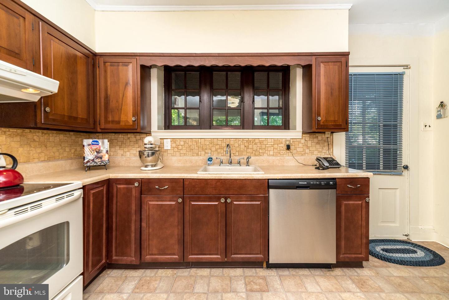 1003 Belvoir Rd