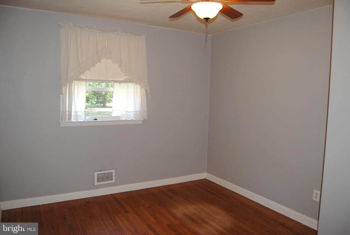 1566 Erbs Mill Rd