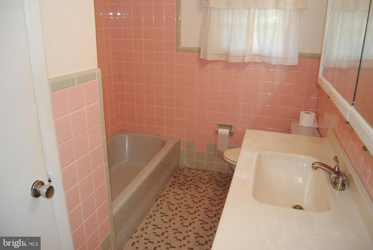 1566 Erbs Mill Rd