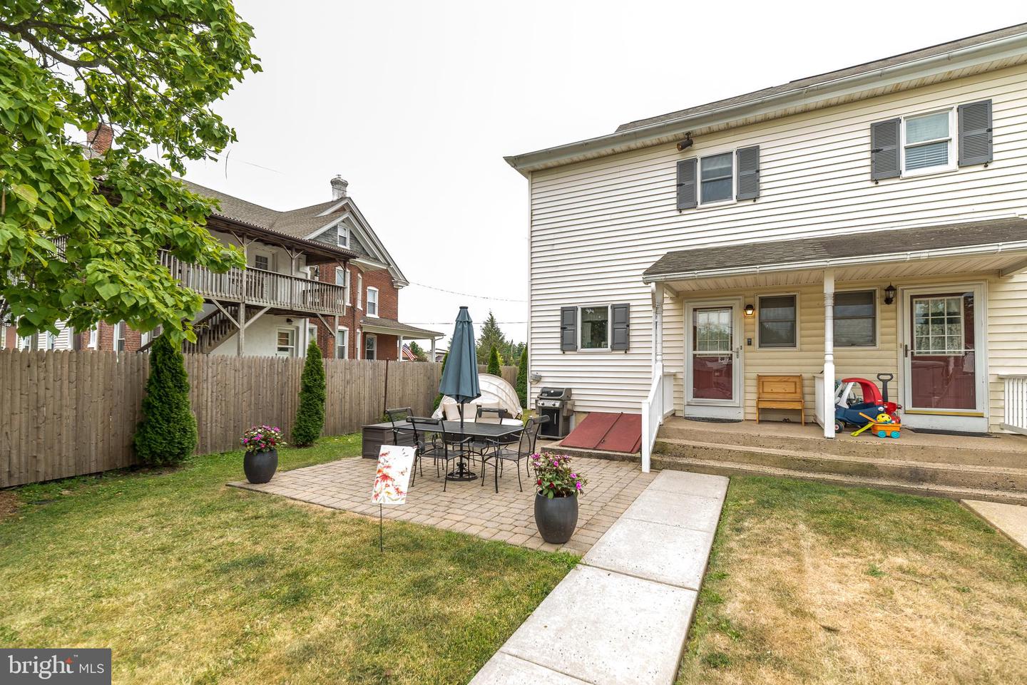 445 N Main St