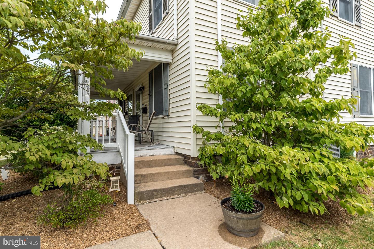445 N Main St