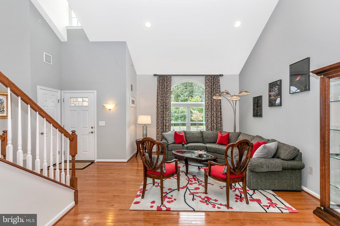 112 Clydesdale Cir