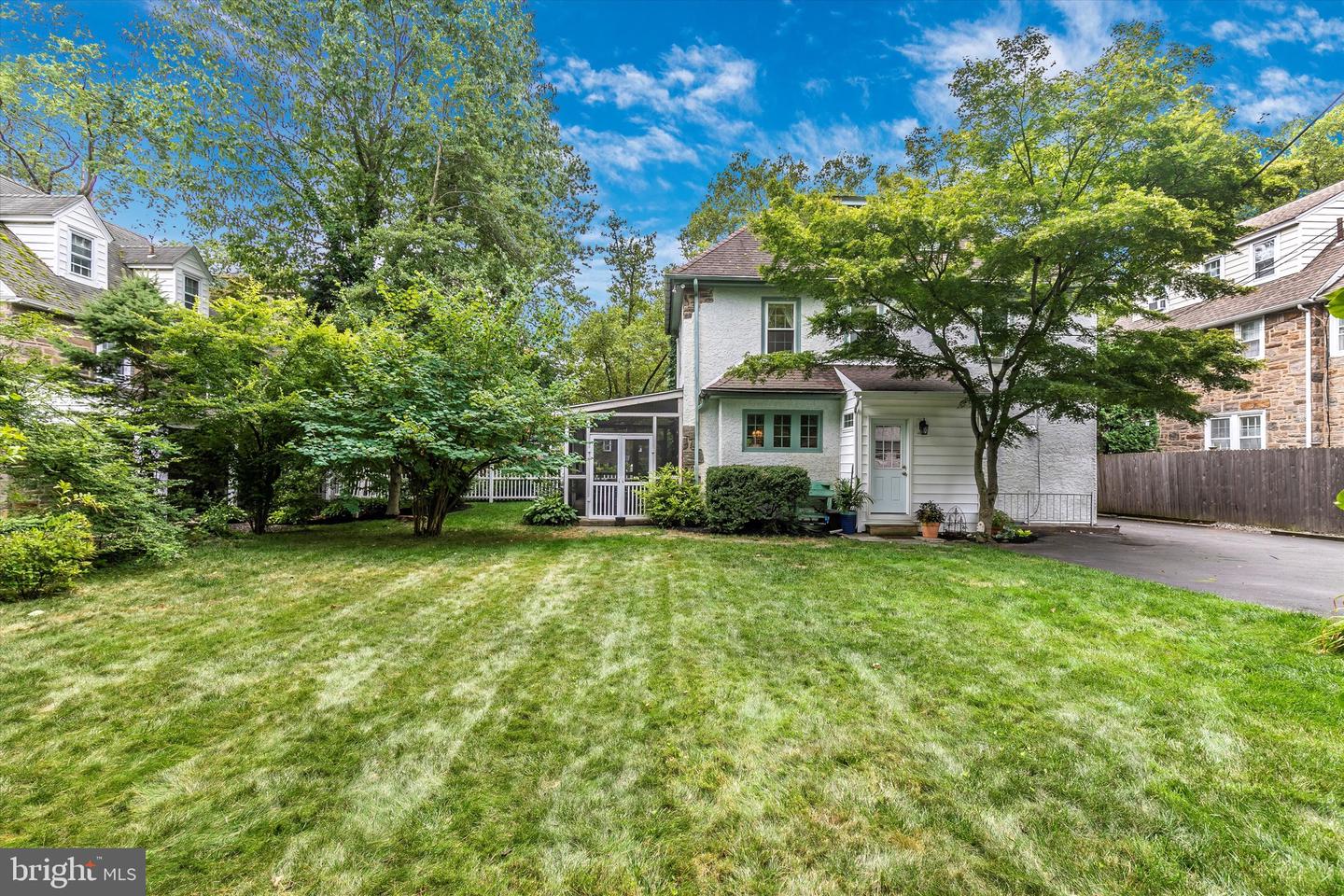 1045 Wellington Rd