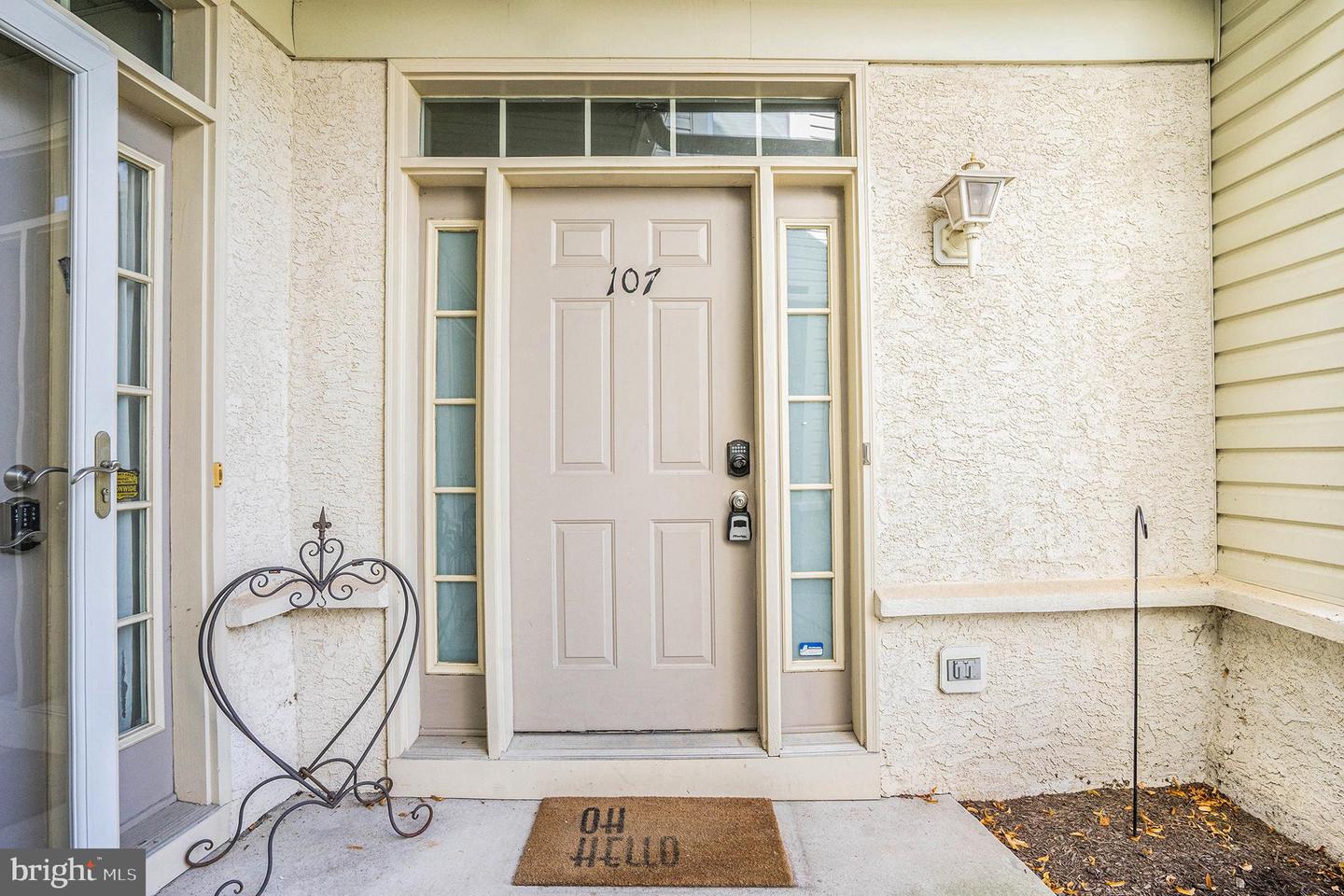 107 Woods Dr