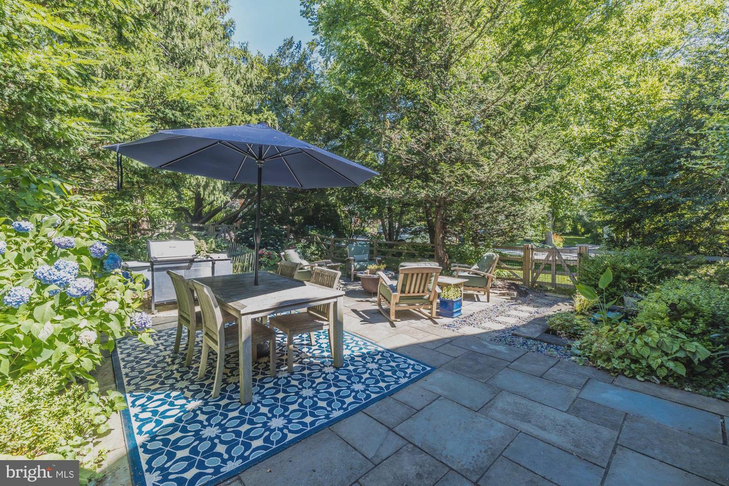 520 Twickenham Rd