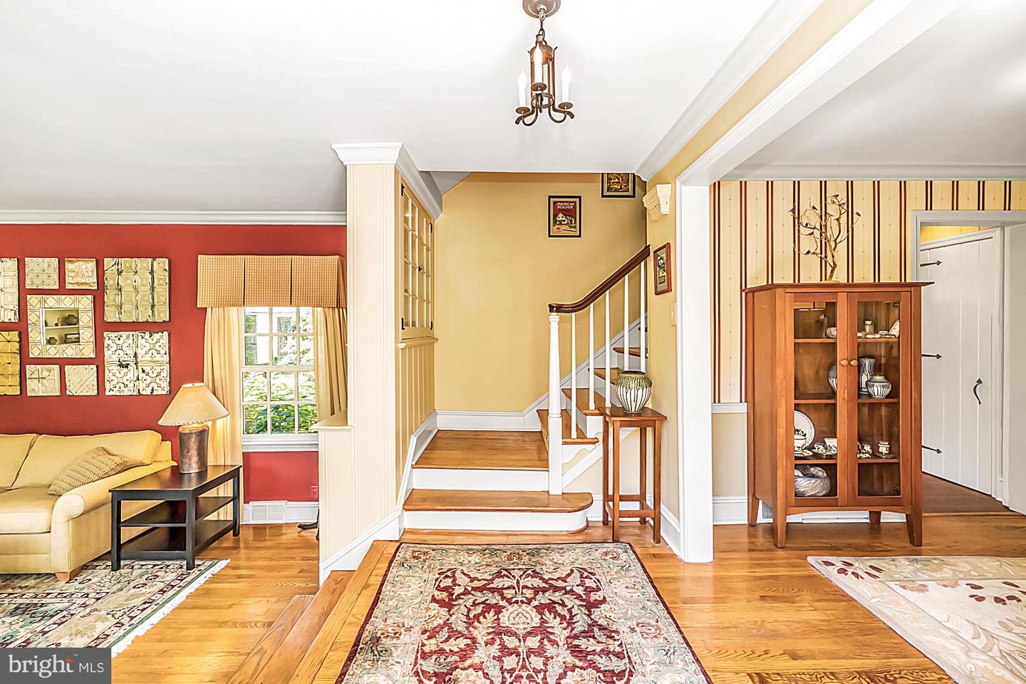 520 Twickenham Rd