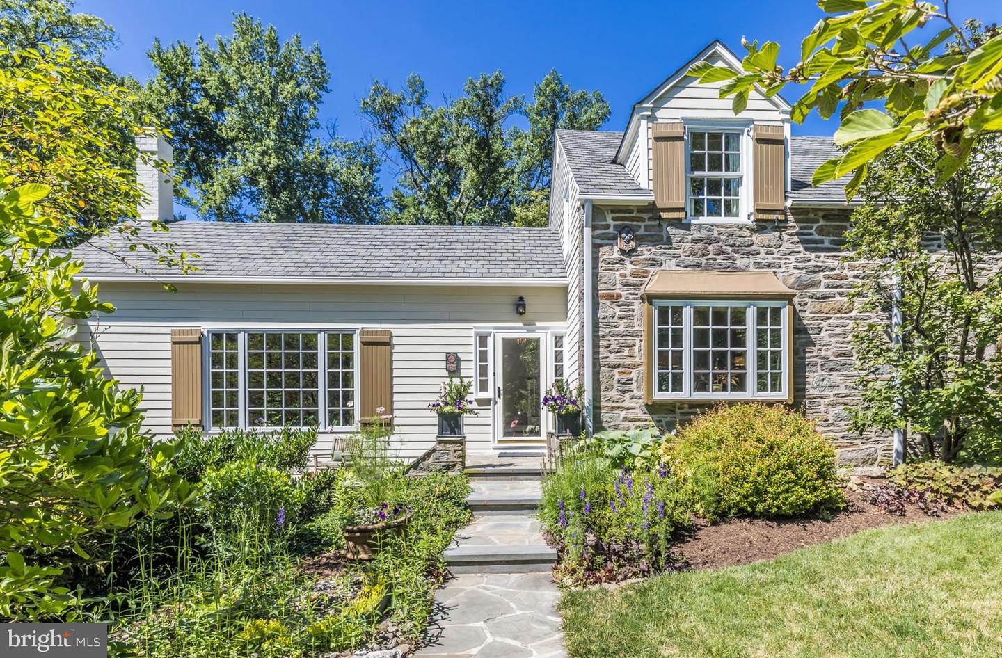520 Twickenham Rd