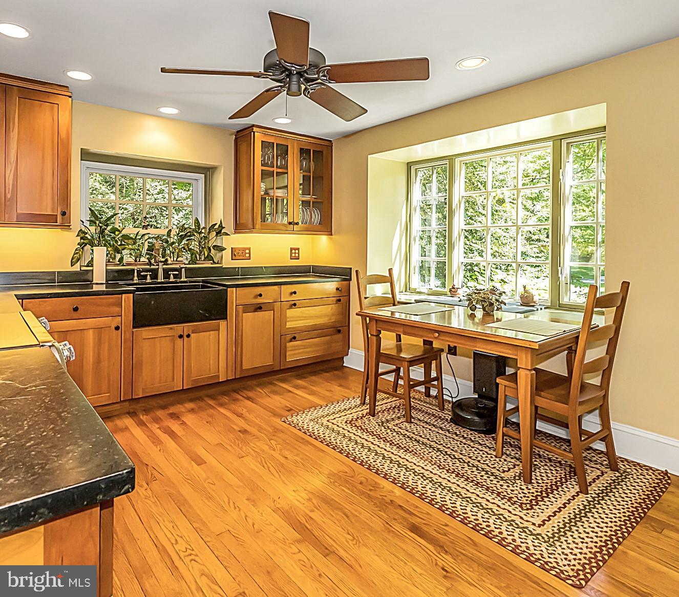 520 Twickenham Rd
