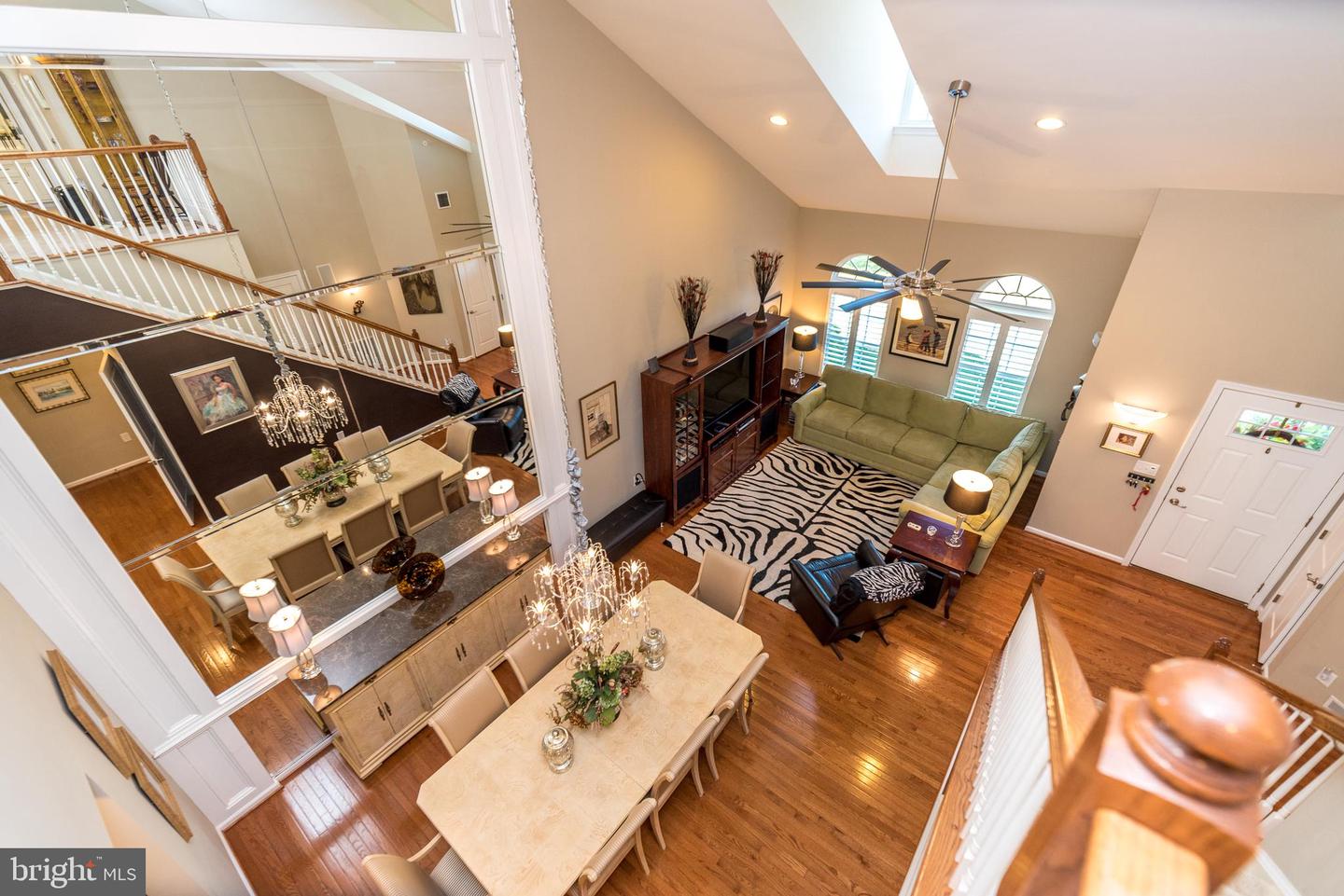 112 Mustang Way