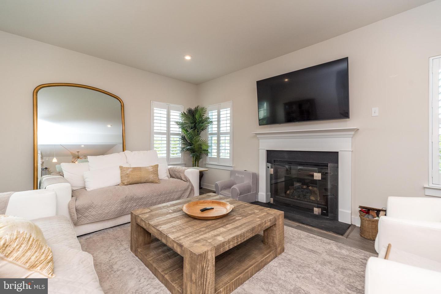 138 Tallowood Dr