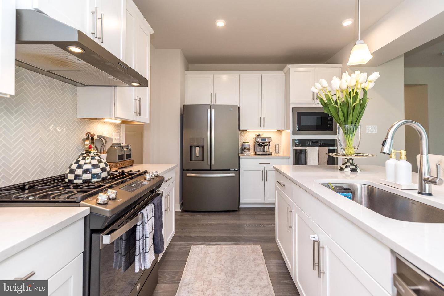 138 Tallowood Dr