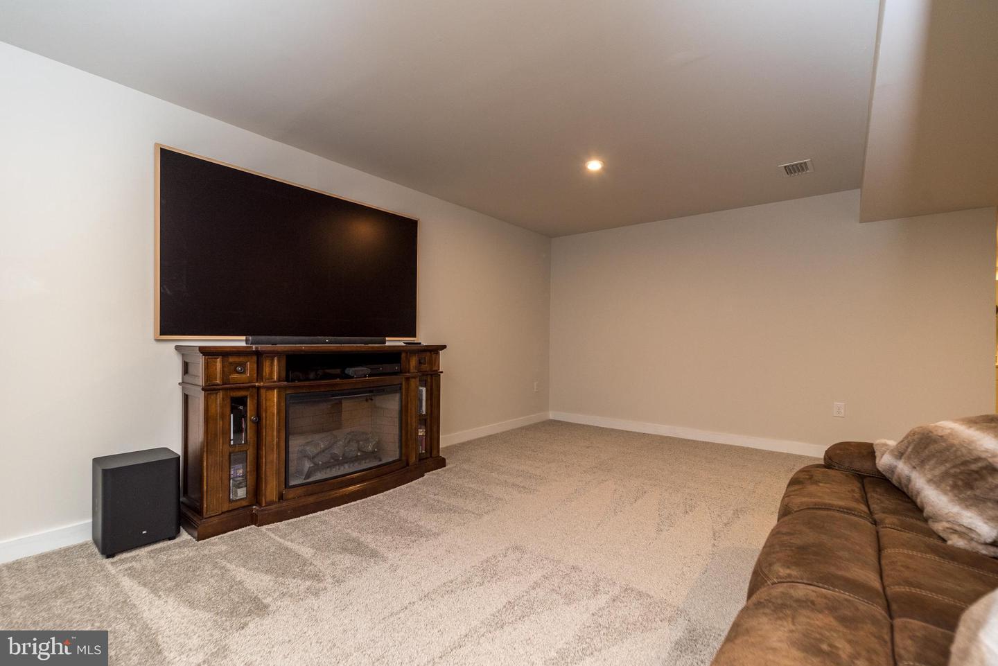 138 Tallowood Dr