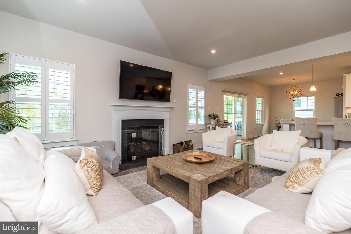 138 Tallowood Dr