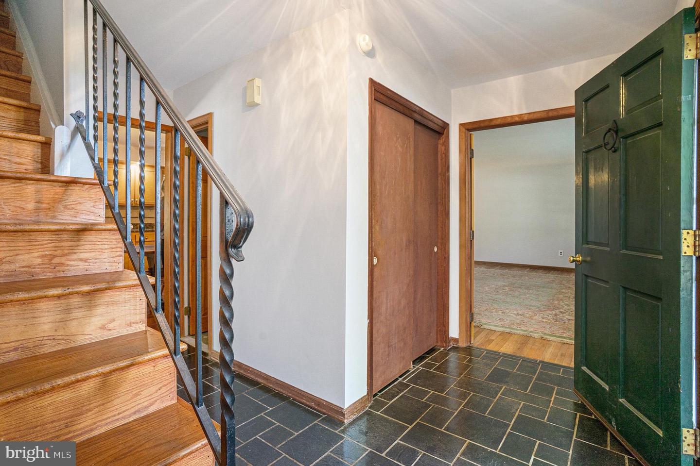 315 E Prospect Ave