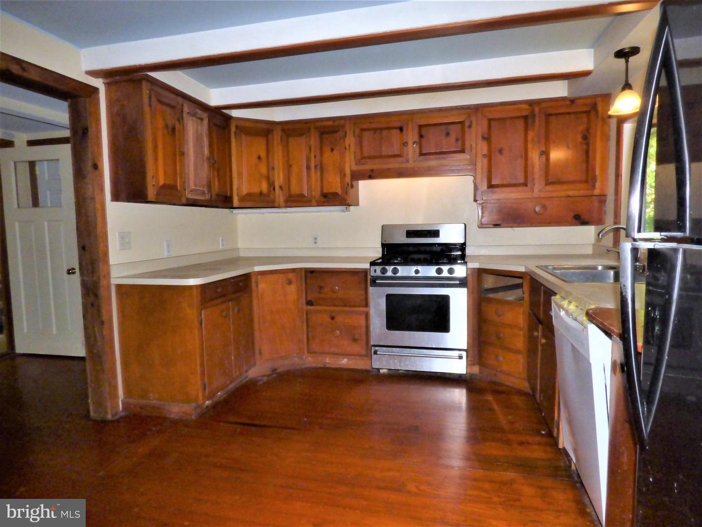 1410 Cedar Ln