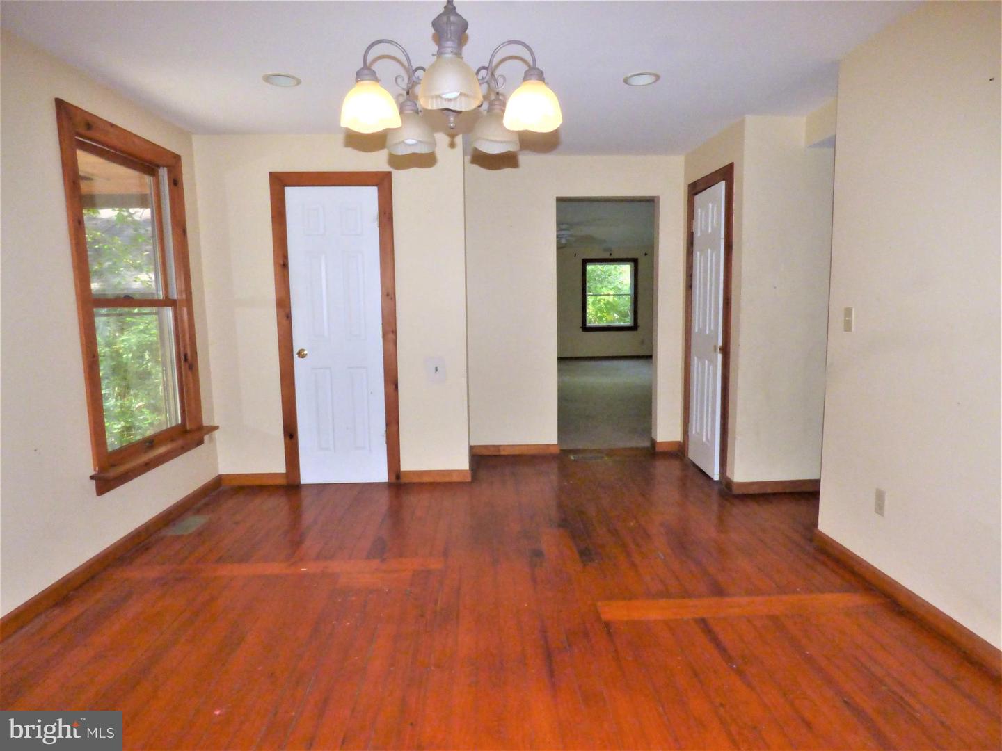1410 Cedar Ln