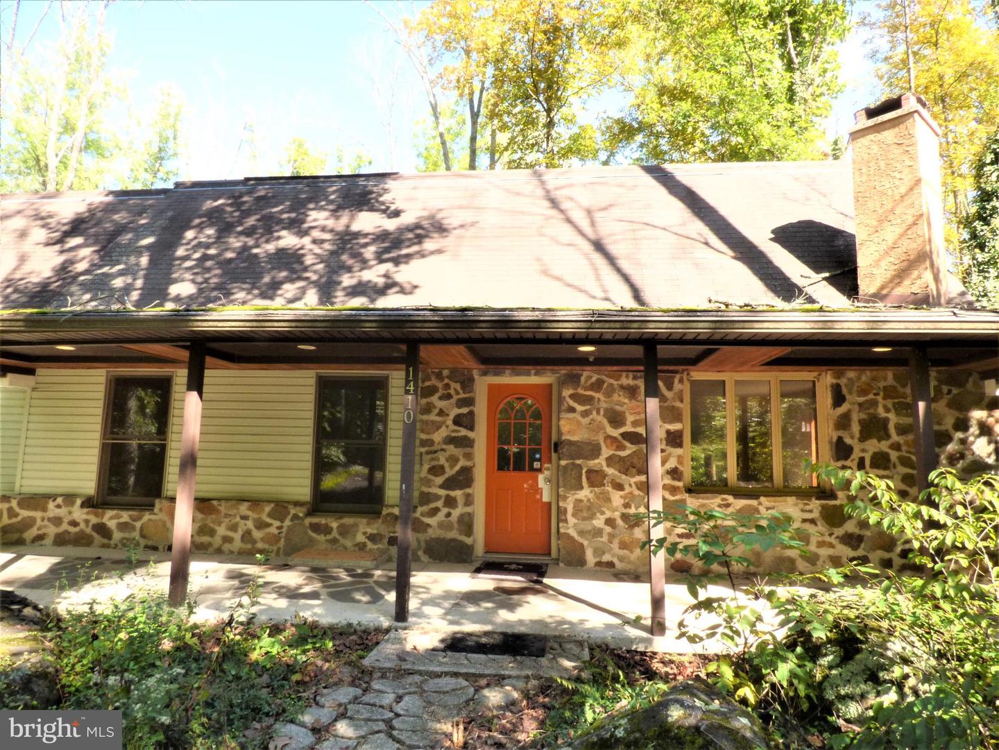 1410 Cedar Ln