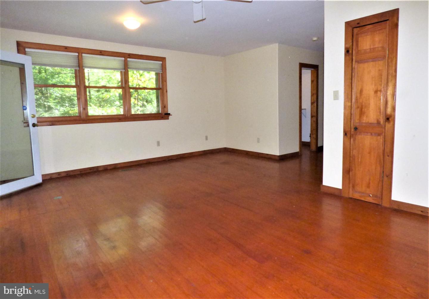 1410 Cedar Ln