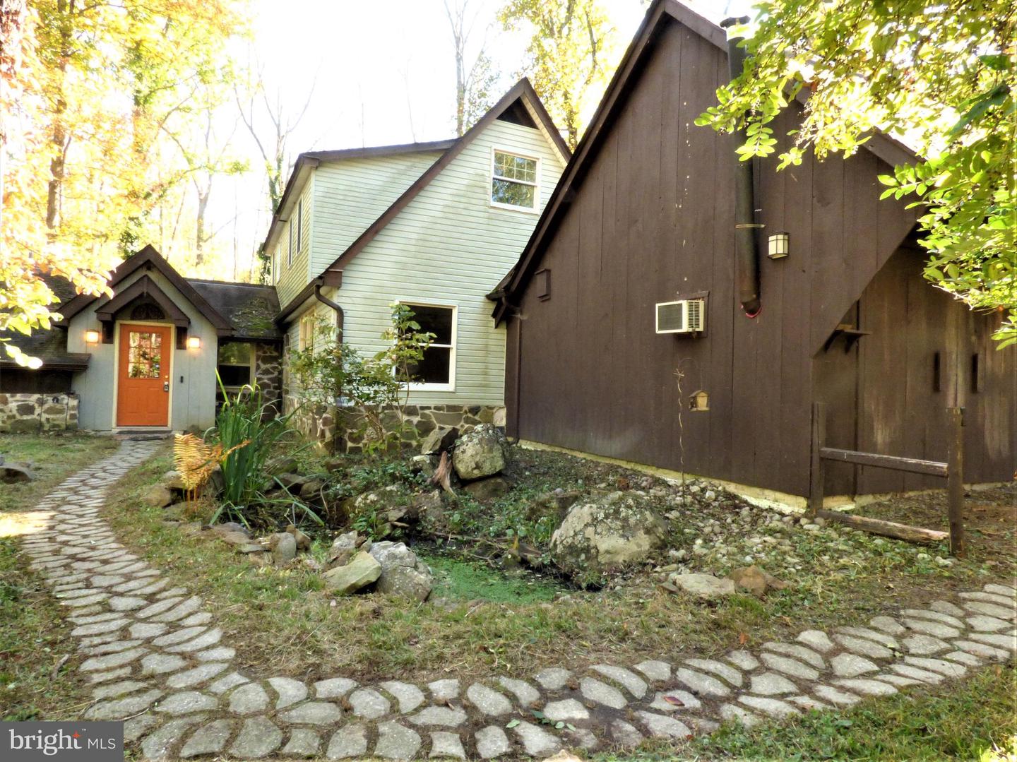 1410 Cedar Ln