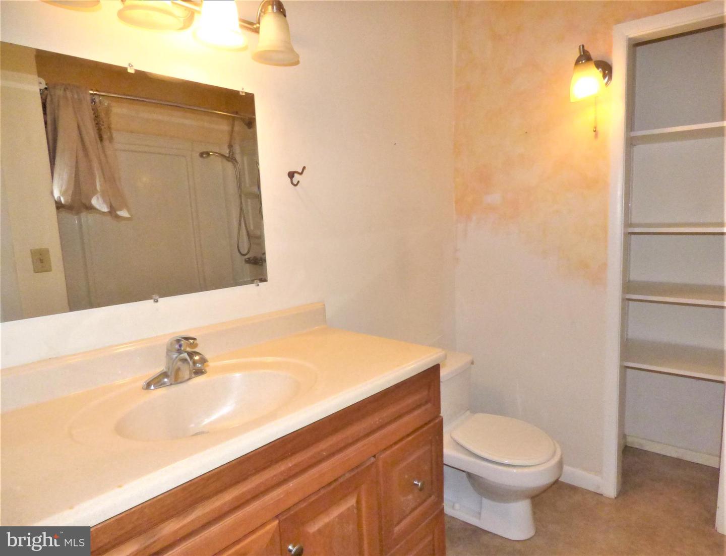 1410 Cedar Ln
