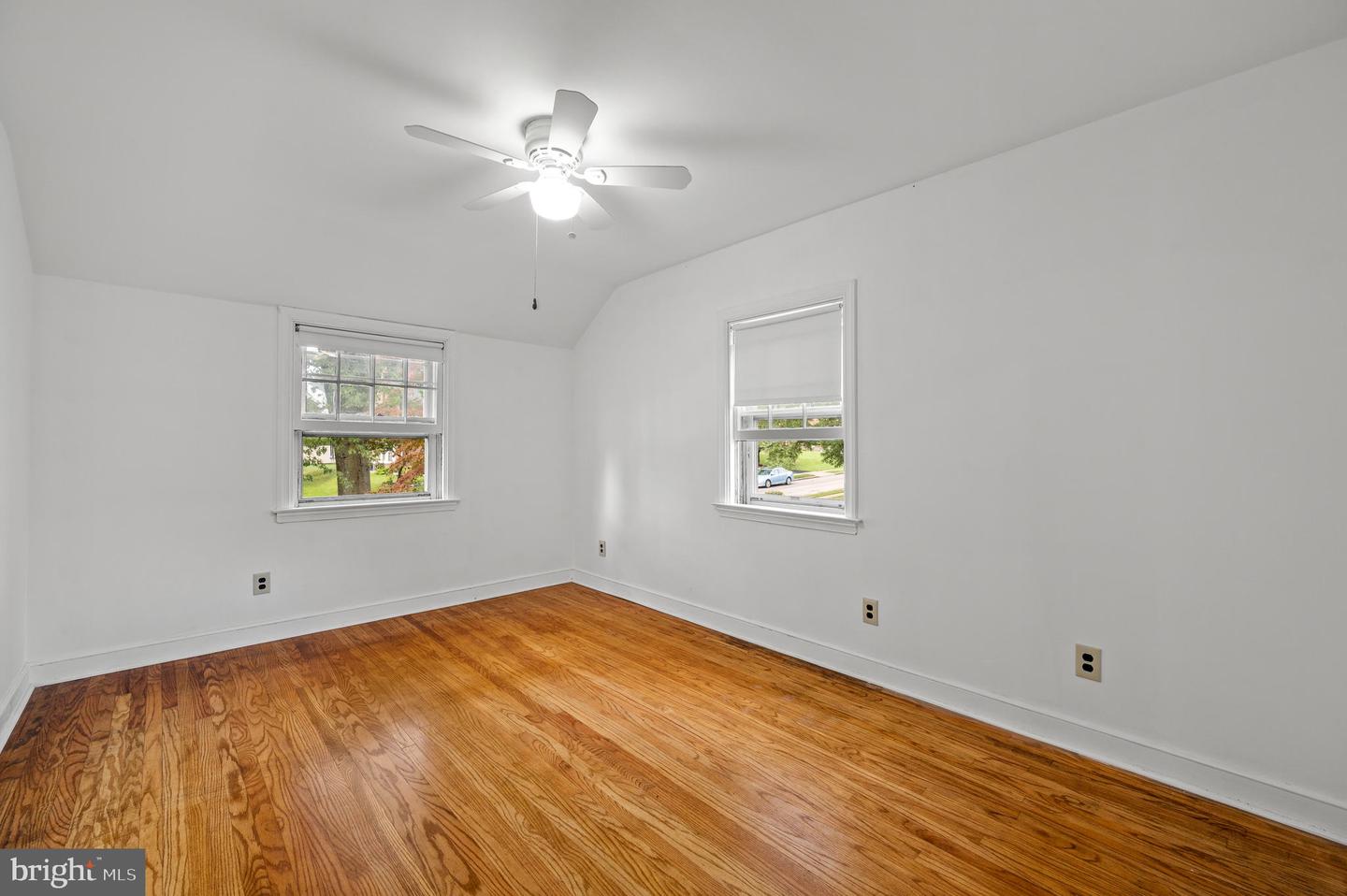 23 Dewey Rd