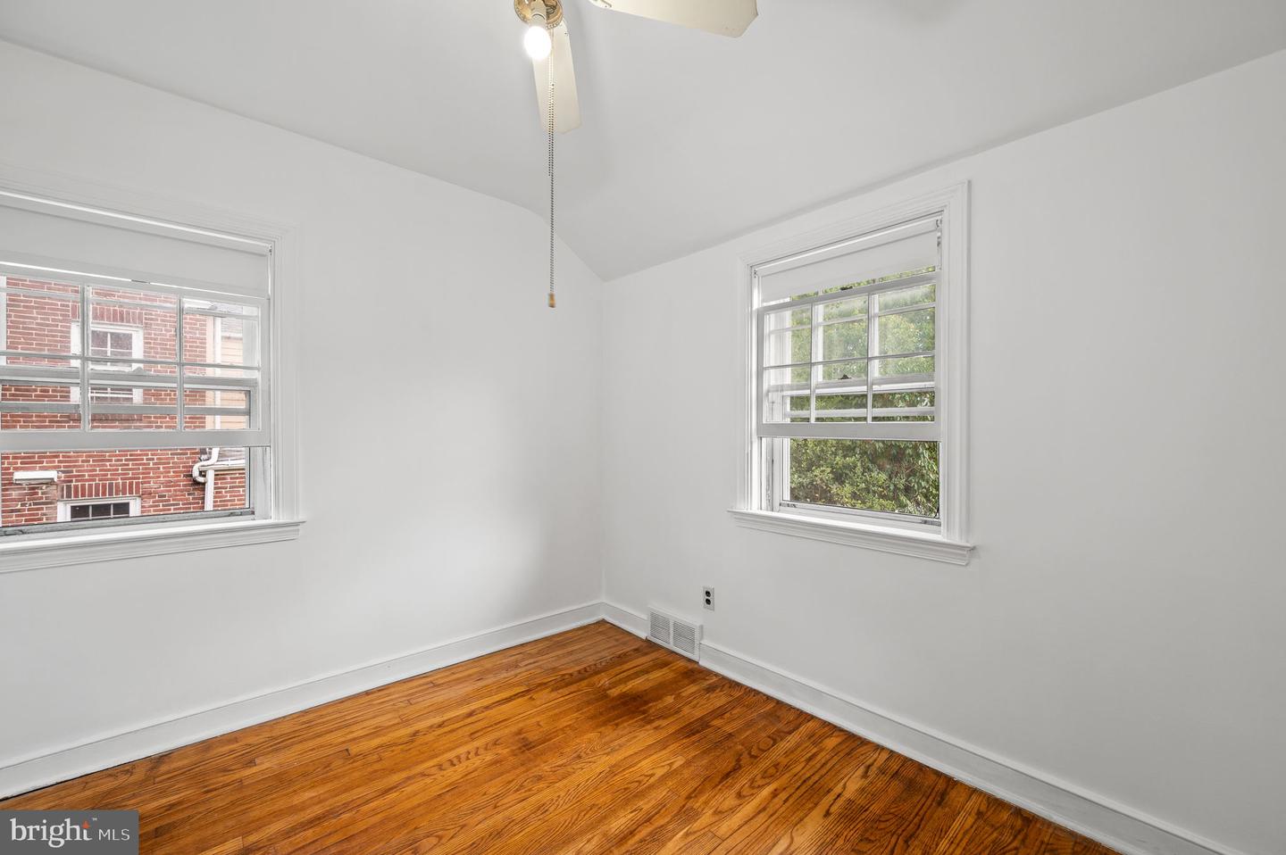 23 Dewey Rd