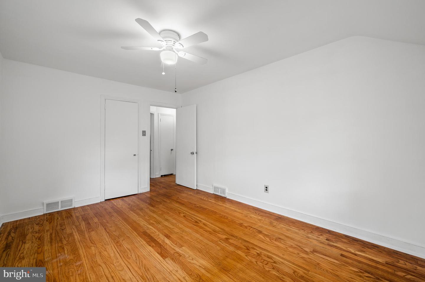 23 Dewey Rd