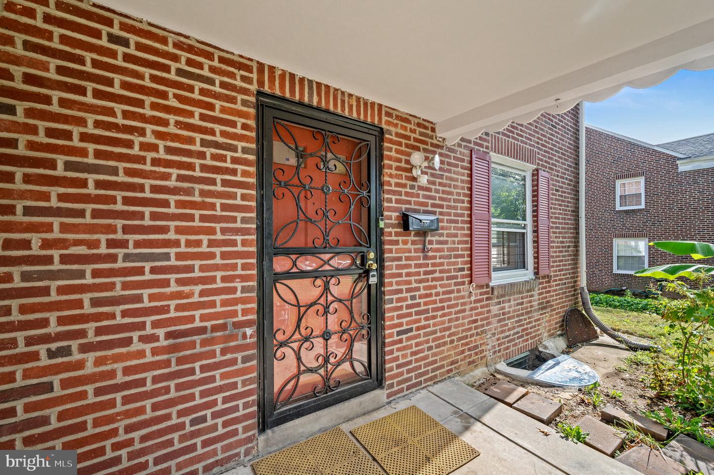 23 Dewey Rd