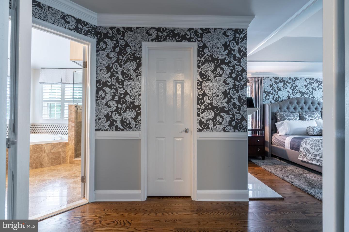 719 Chapel Hill West Lane