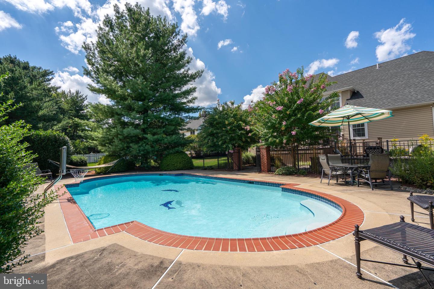 719 Chapel Hill West Lane