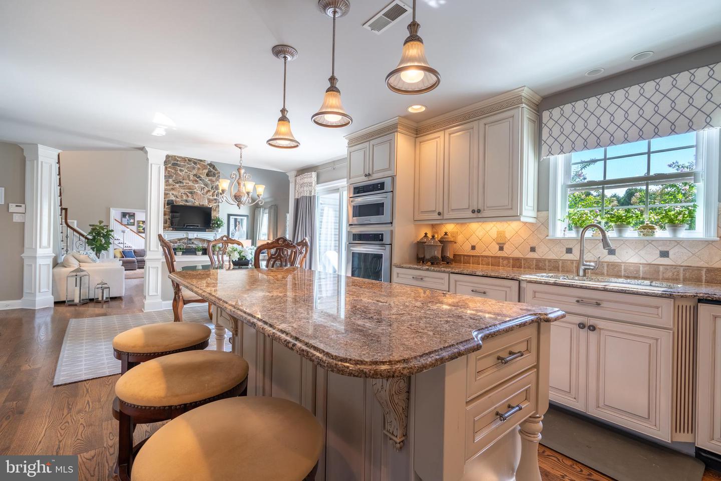 719 Chapel Hill West Lane