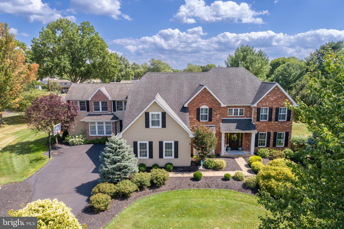 719 Chapel Hill West Lane