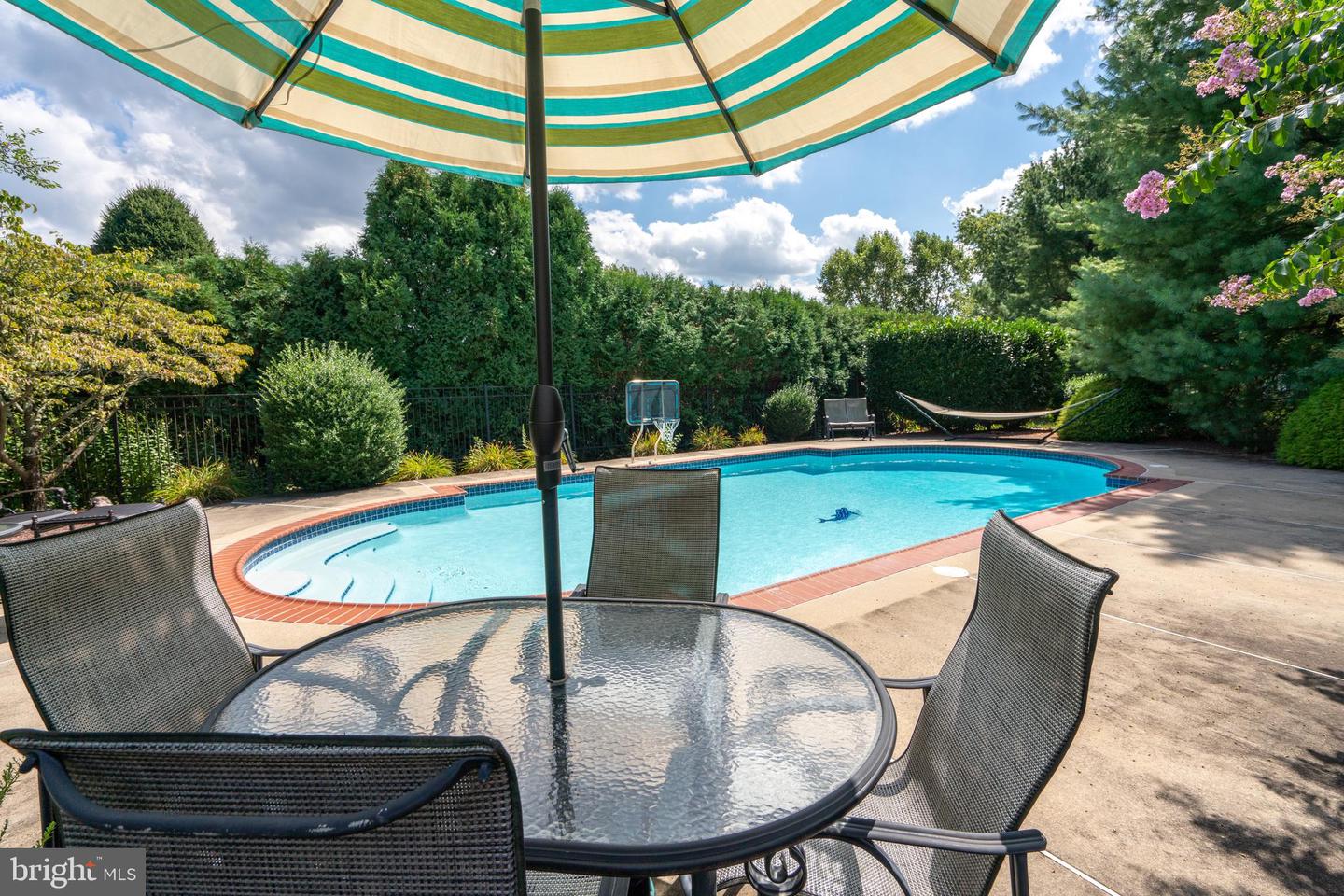 719 Chapel Hill West Lane