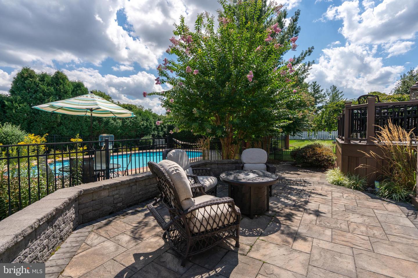 719 Chapel Hill West Lane
