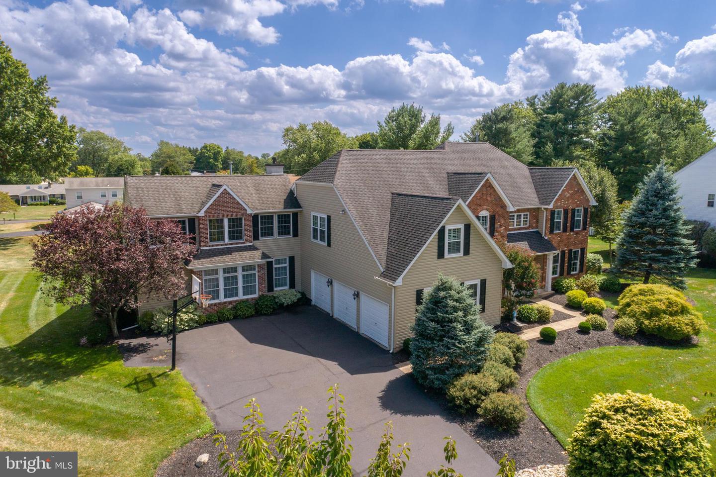 719 Chapel Hill West Lane