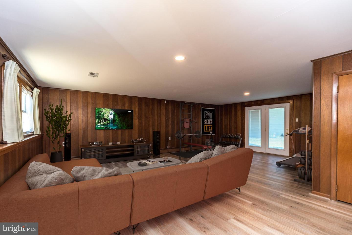 1624 Dogwood Rd