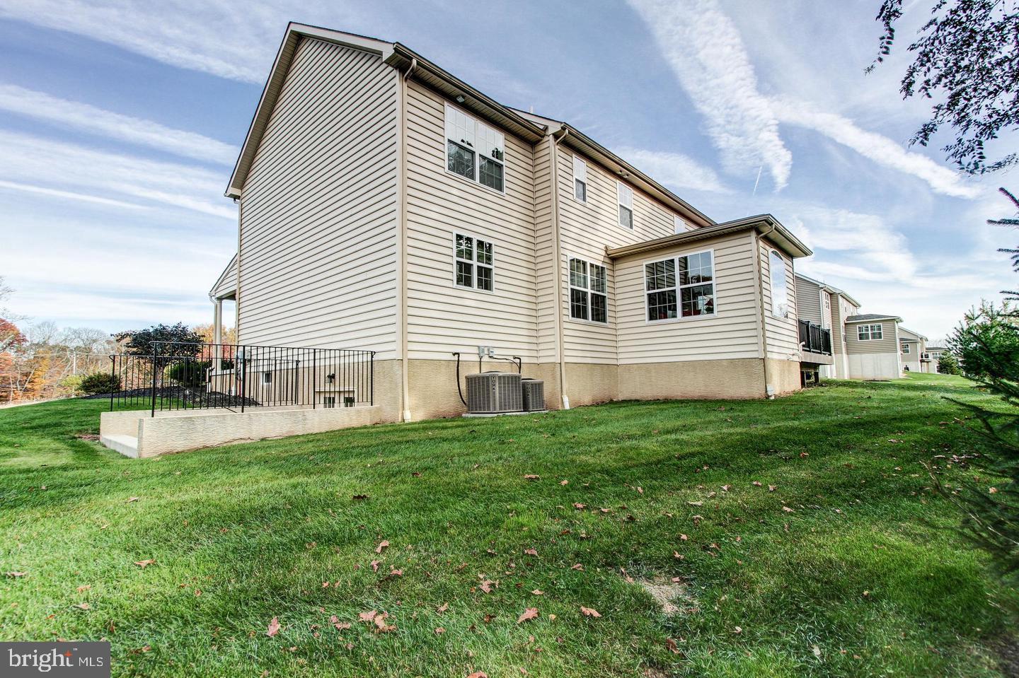 3796 Stellas Way