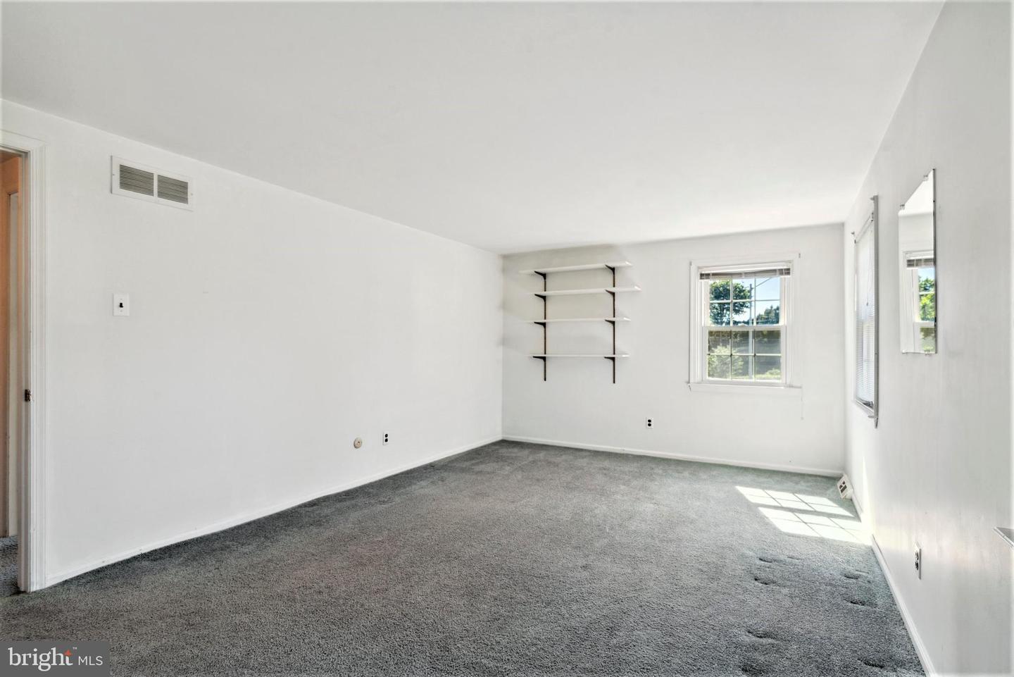1211 Forsythe Dr