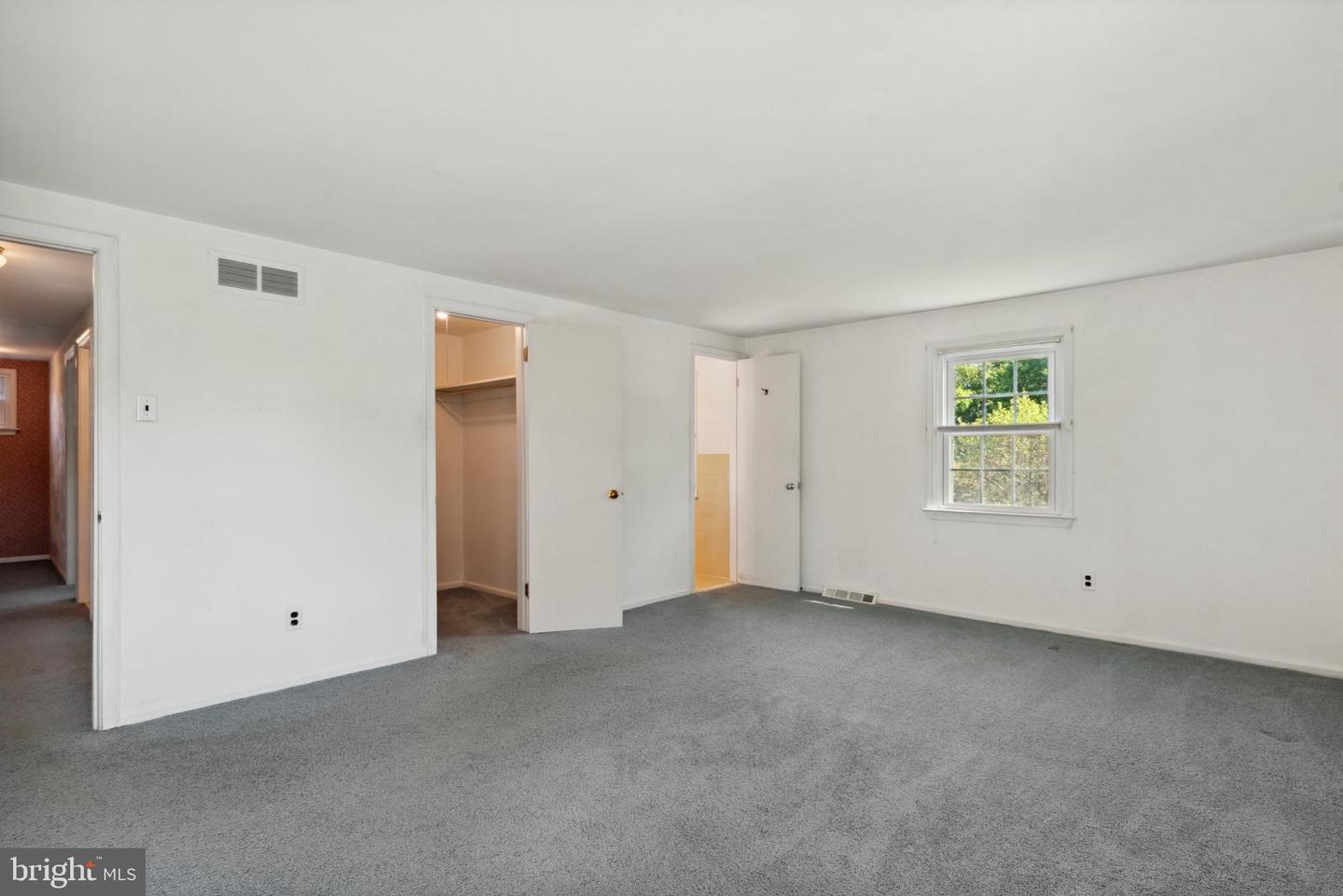 1211 Forsythe Dr
